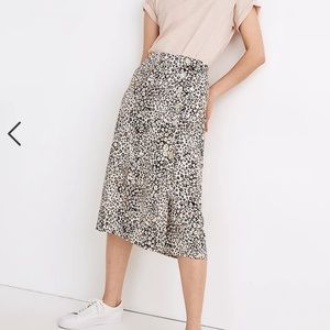 Madewell Side Button Skirt in Daisy Groove
